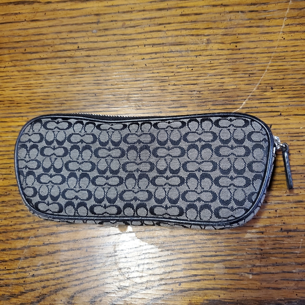 Glasses case